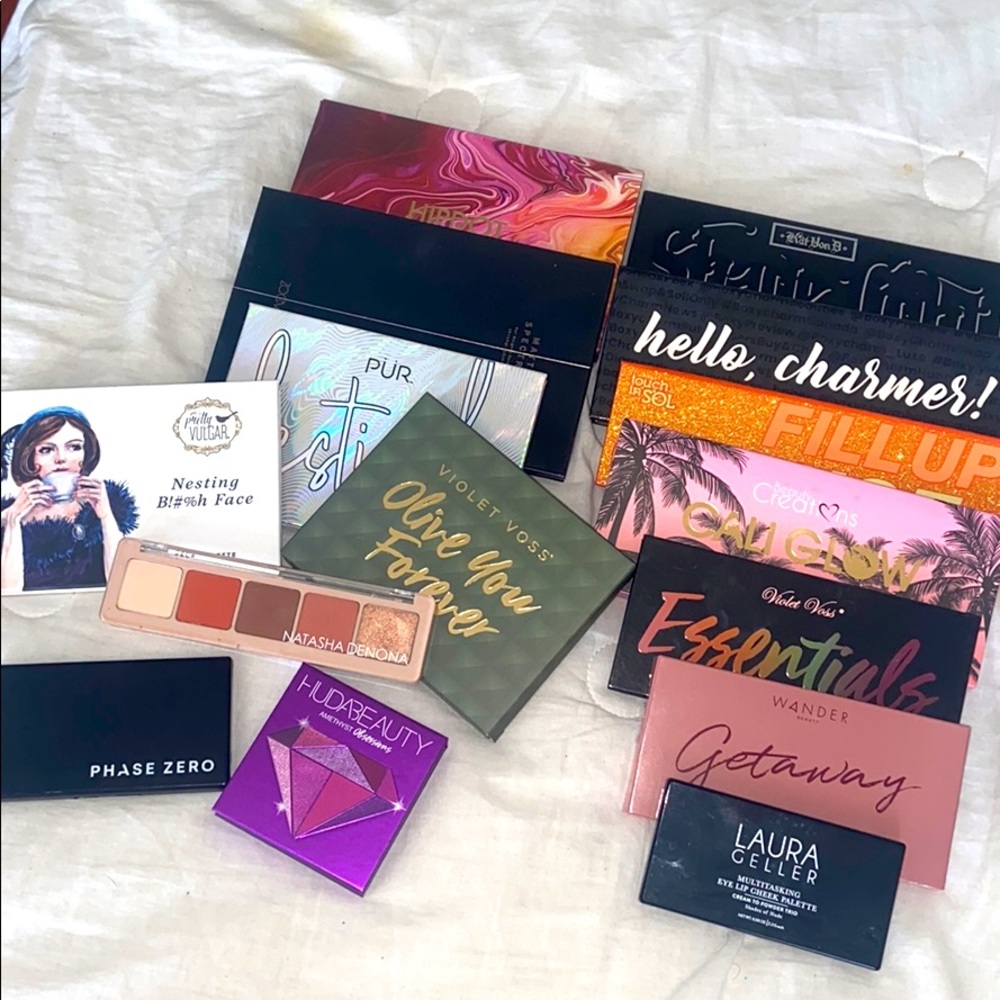MAKE-UP PALETTE BUNDLE